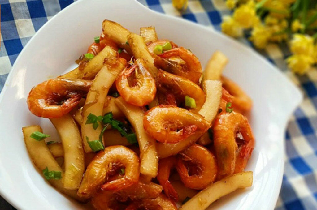 Braised shrimps with Coconut Meat Recipe