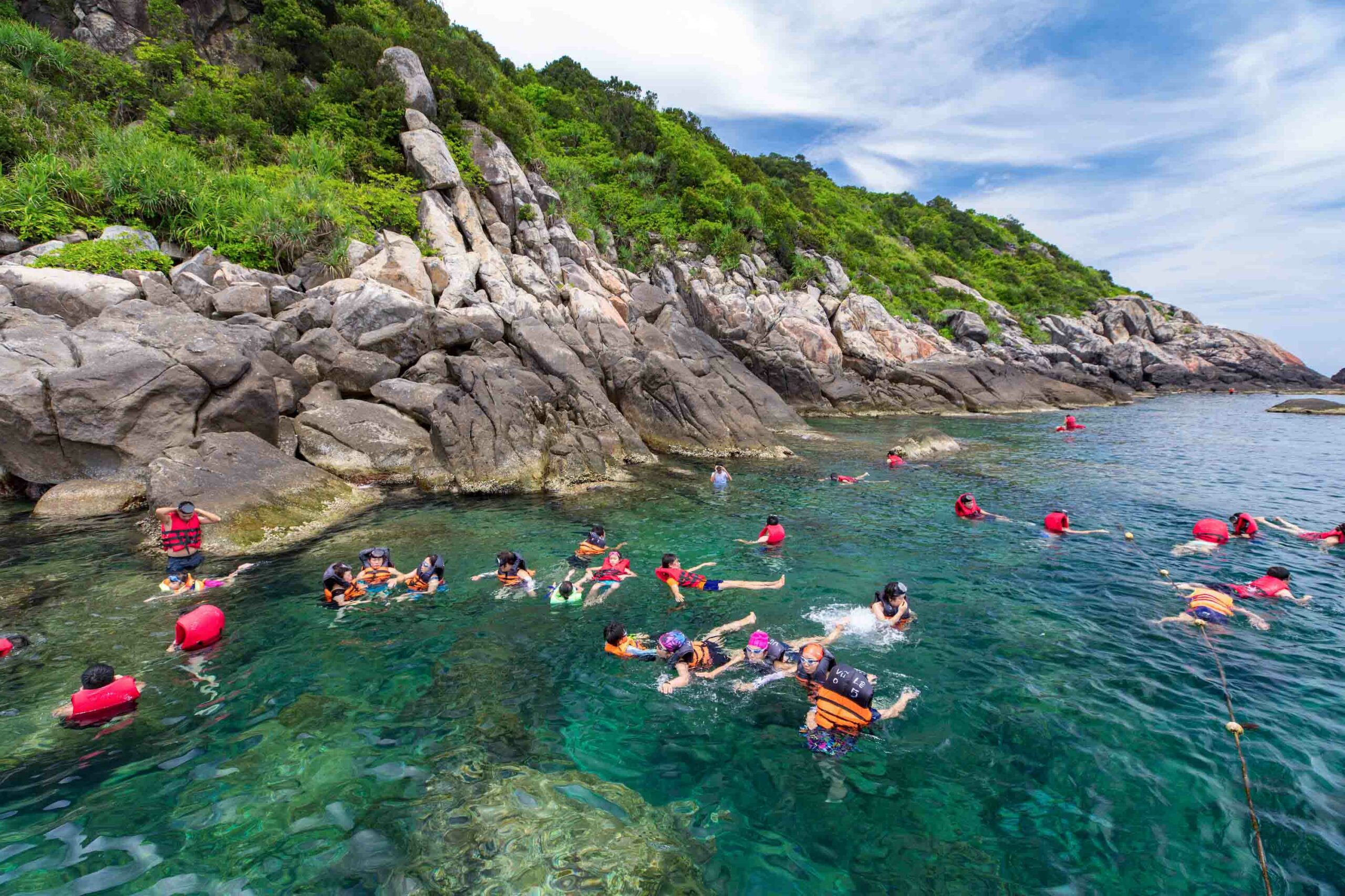 CHAM ISLAND FULL DAY TOUR