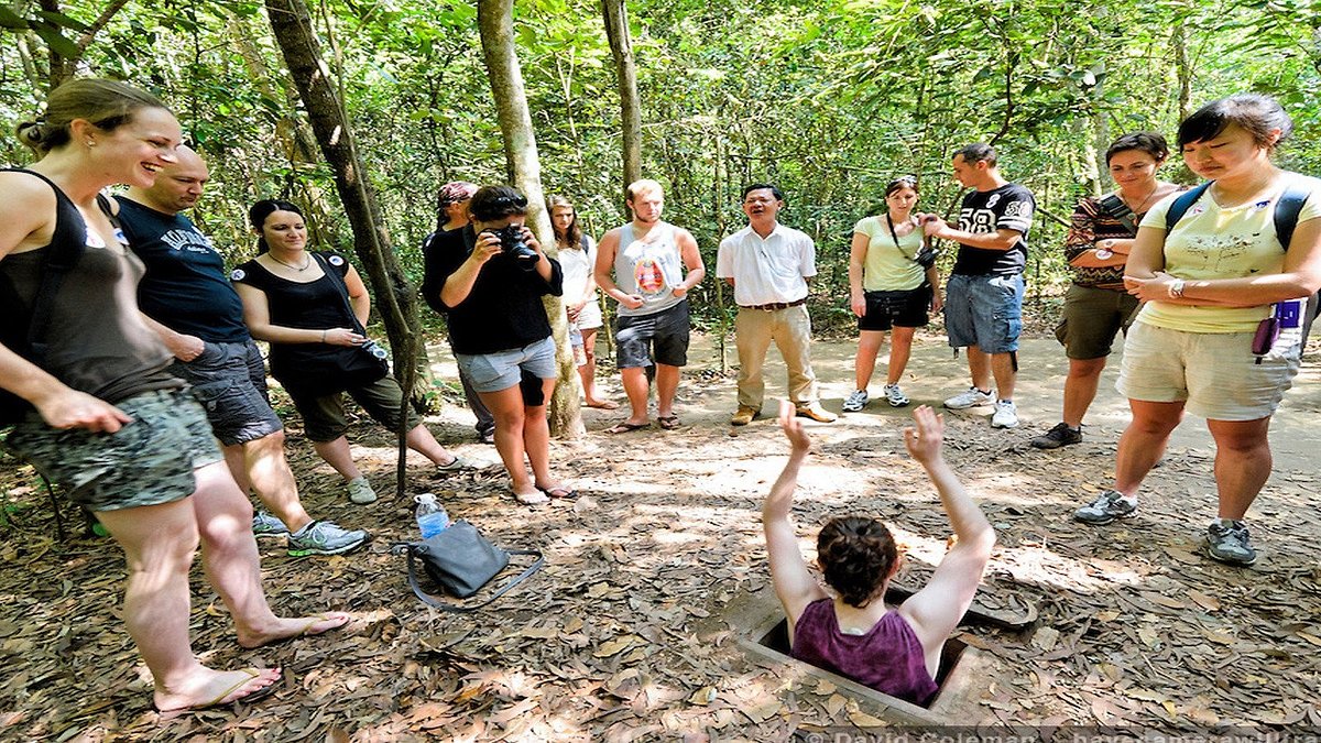 CU CHI TUNNEL WATERWAY TRIP – HAFT DAY