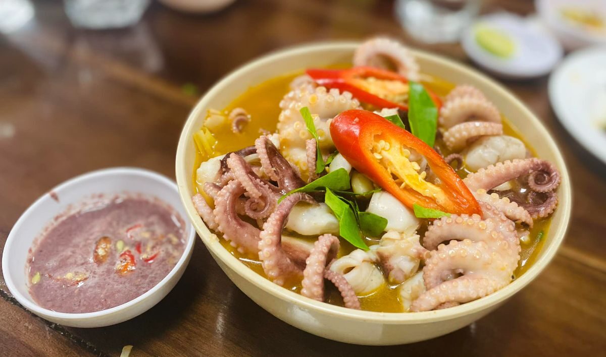 Octopus Dollfusi (Ruốc Lỗ) In Ha Long